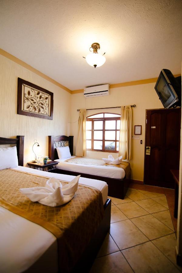 Hotel Quinta Maya Flores Εξωτερικό φωτογραφία