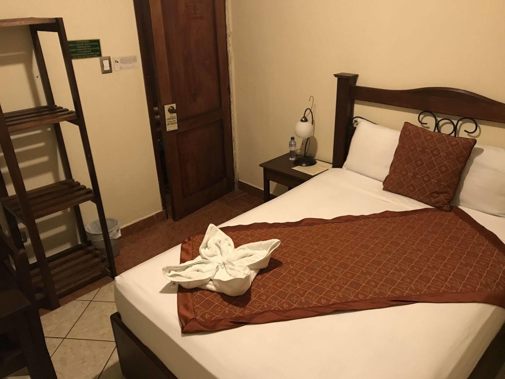 Hotel Quinta Maya Flores Εξωτερικό φωτογραφία